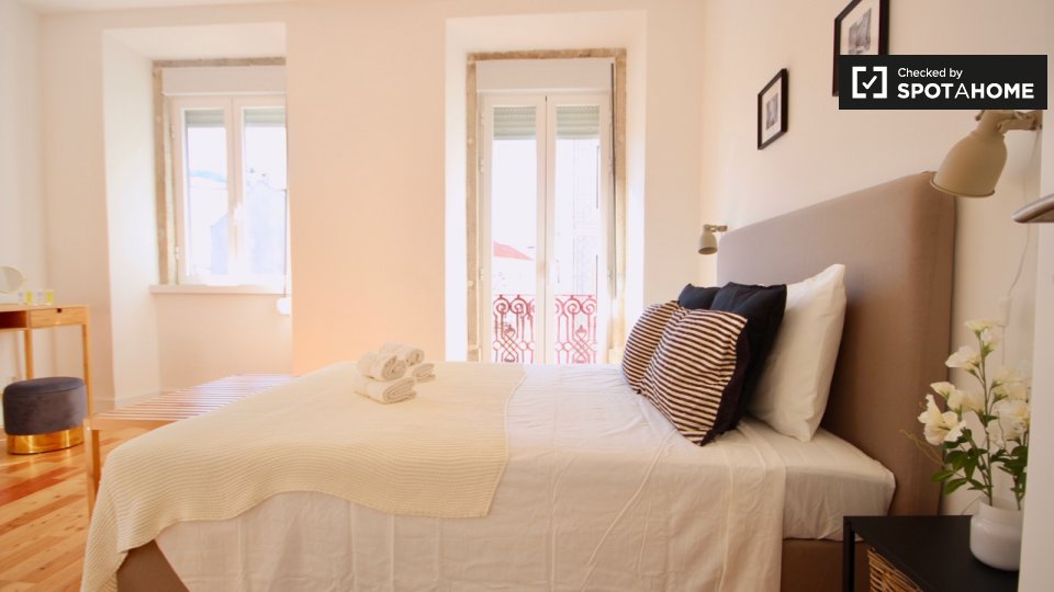 Apartment Lisbon, 2 beds — photo 15