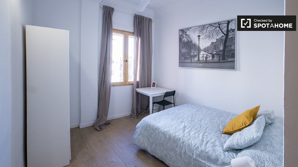 Double room Valencia, 6 beds — photo 2