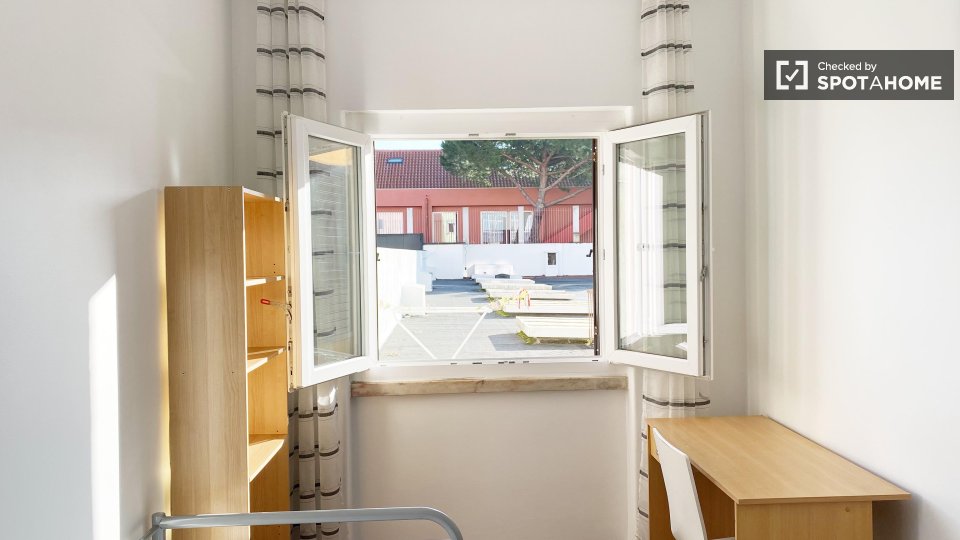 Double room Lisbon, 1 bed, 60m² — photo 60
