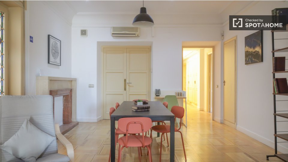 Double room Madrid, 18 beds — photo 4
