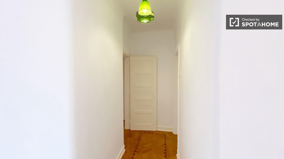 Apartment Lisbon, 1 bed — photo 3
