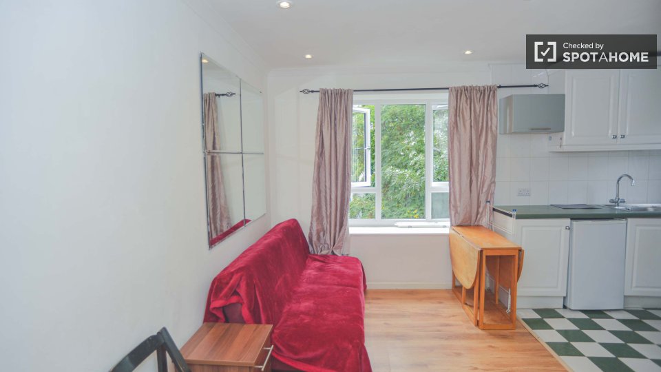 One bedroom apartment for rent in Beckton, London (ref 1001176