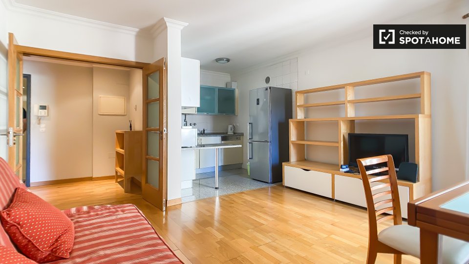 Apartment Lisbon, 1 bed — photo 10