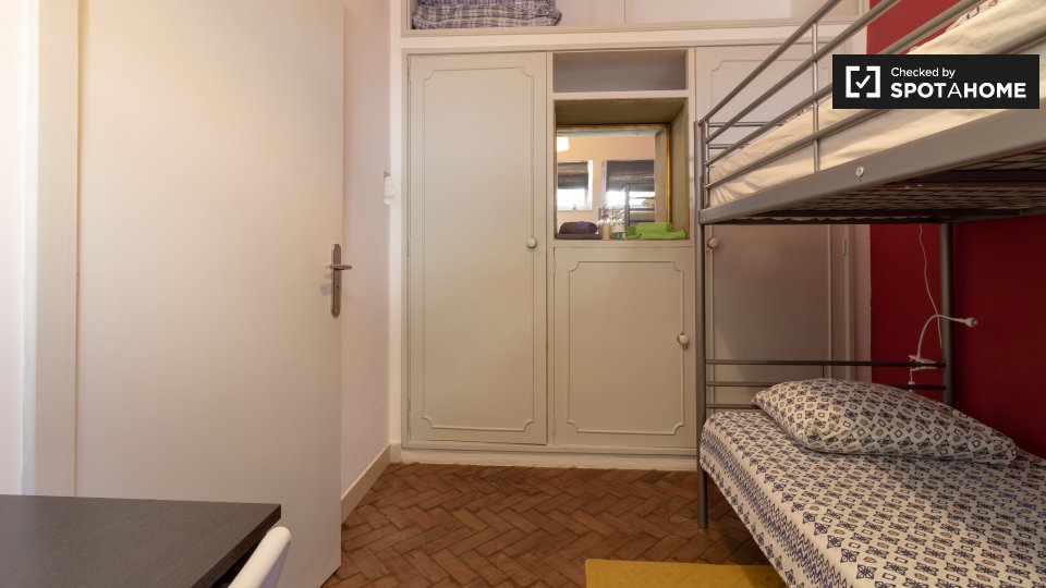 Double room Lisbon, 6 beds, 250m² — photo 2