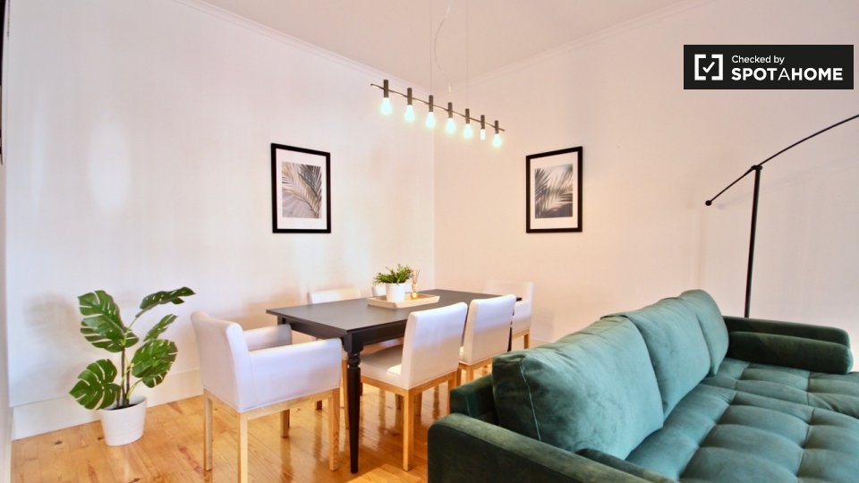 Apartment Lisbon, 2 beds, 75m² — photo 9