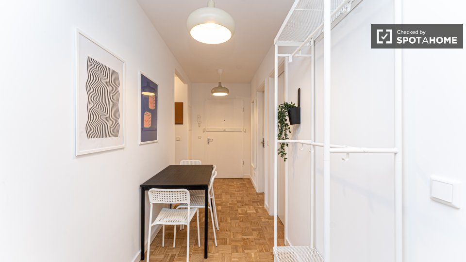 Double room Berlin, 6 beds, 124m² — photo 19