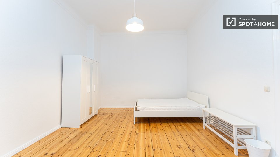 Double room Berlin, 3 beds — photo 17