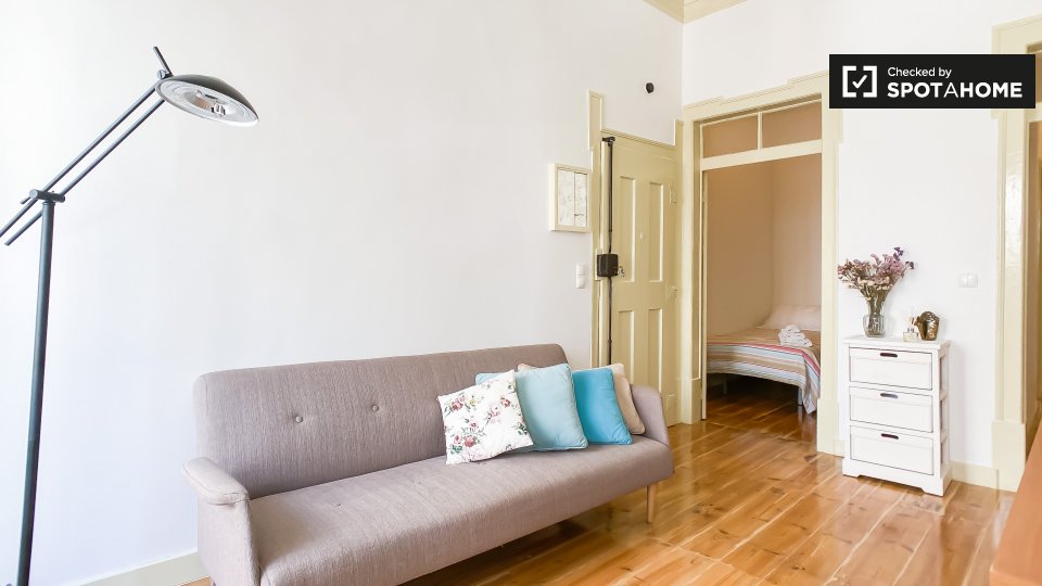 Double room Lisbon, 2 beds, 65m² — photo 7
