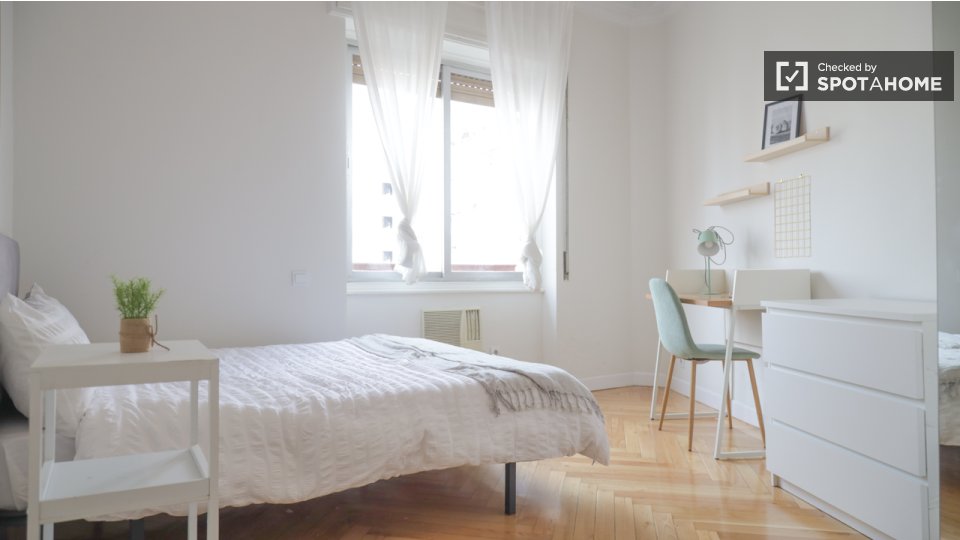 Double room Madrid, 6 beds — photo 4