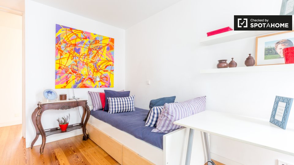 Double room Lisbon, 4 beds, 200m² — photo 5