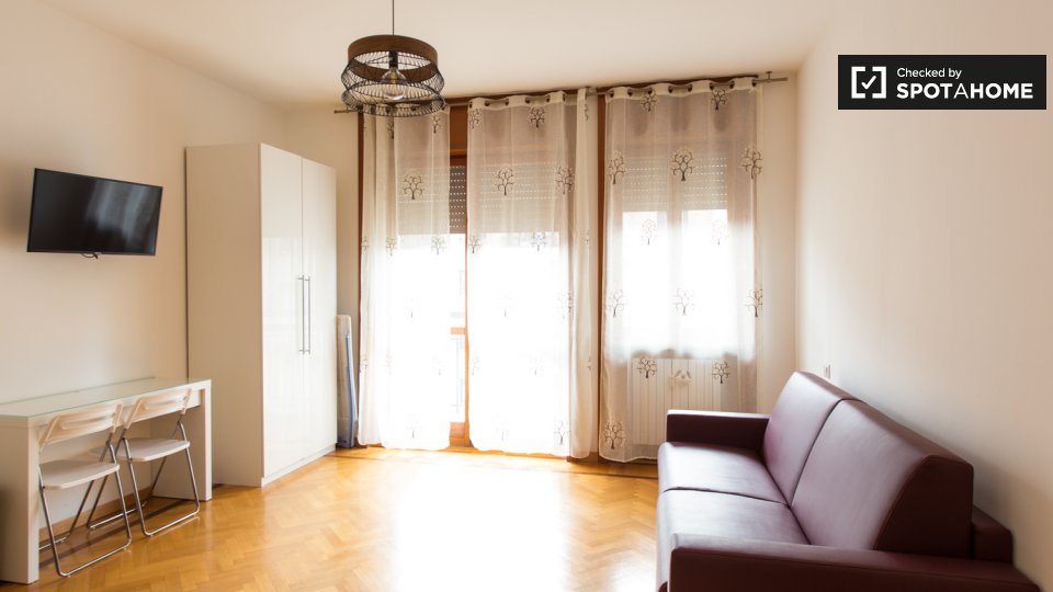 Apartment Milan, 1 bed — photo 1