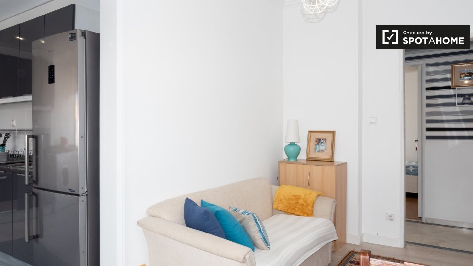 Double room Lisbon, 4 beds, 90m² — photo 13