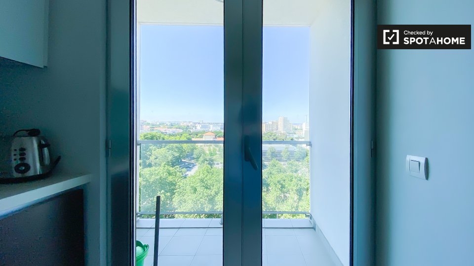 Apartment Lisbon, 1 bed, 70m² — photo 9