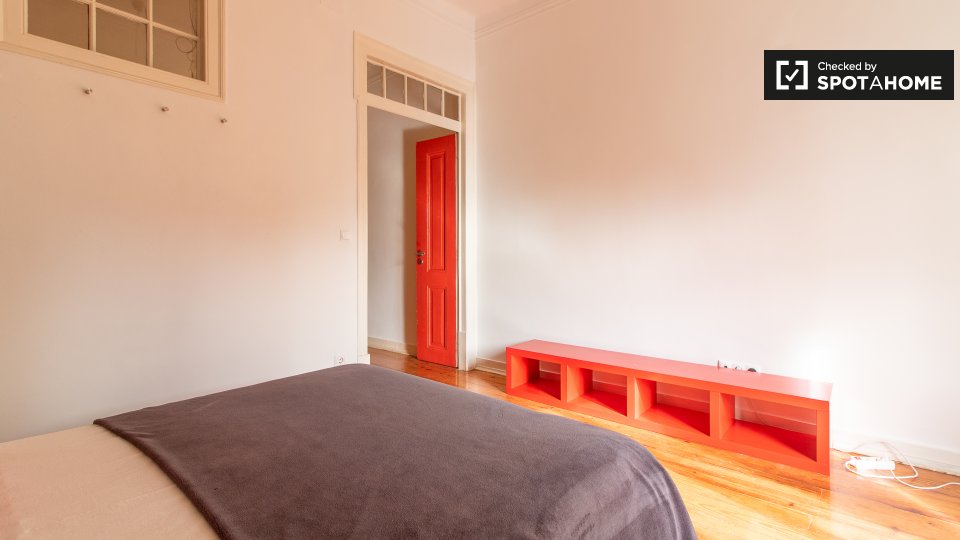Apartment Lisbon, 2 beds, 100m² — photo 10