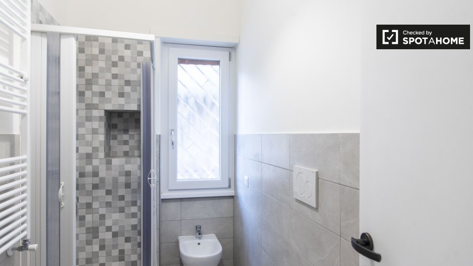 Double room Rome, 5 beds — photo 7