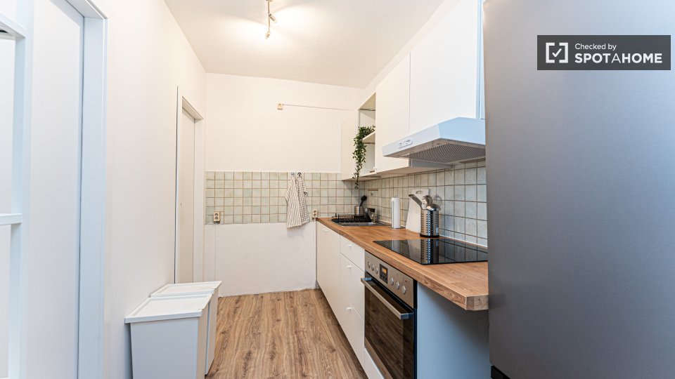 Double room Berlin, 7 beds, 115m² — photo 8