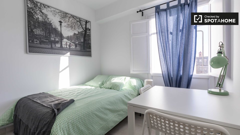 Double room Valencia, 4 beds, 100m² — photo 19
