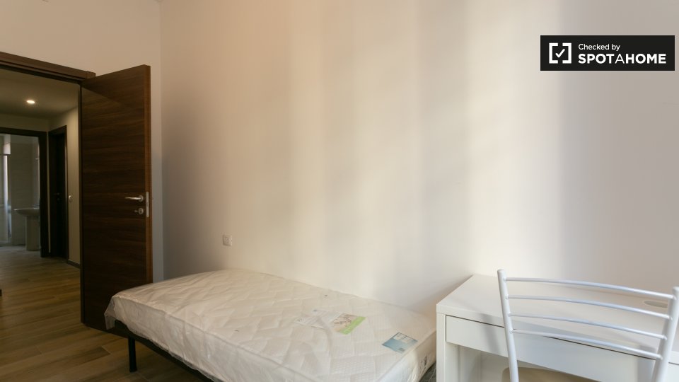Double room Milan, 4 beds — photo 3