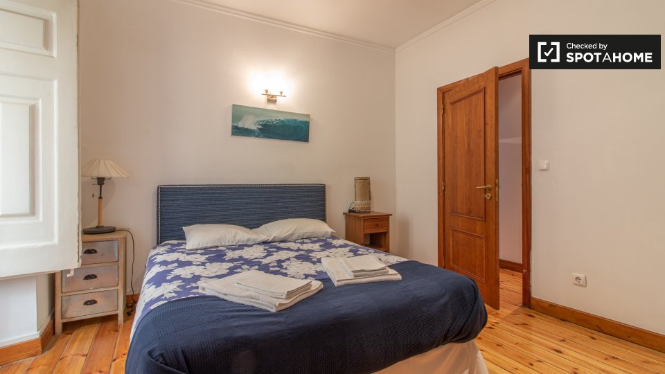 Apartment Lisbon, 2 beds — photo 17