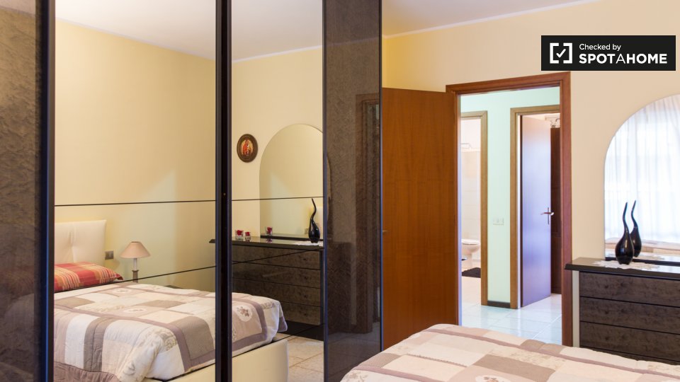 Double room Milan, 3 beds, 130m² — photo 4