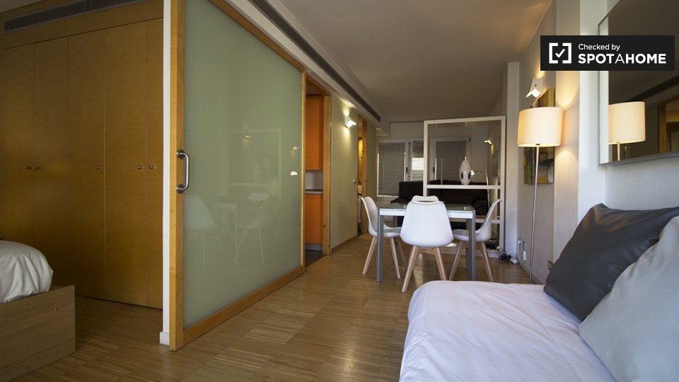 Apartment Madrid, 2 beds, 1m² — photo 1