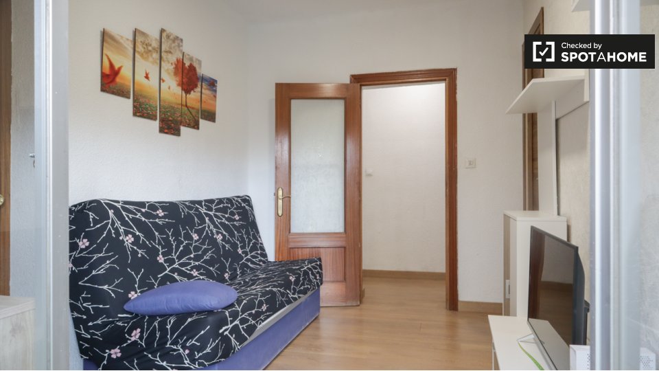 Double room Madrid, 4 beds — photo 8