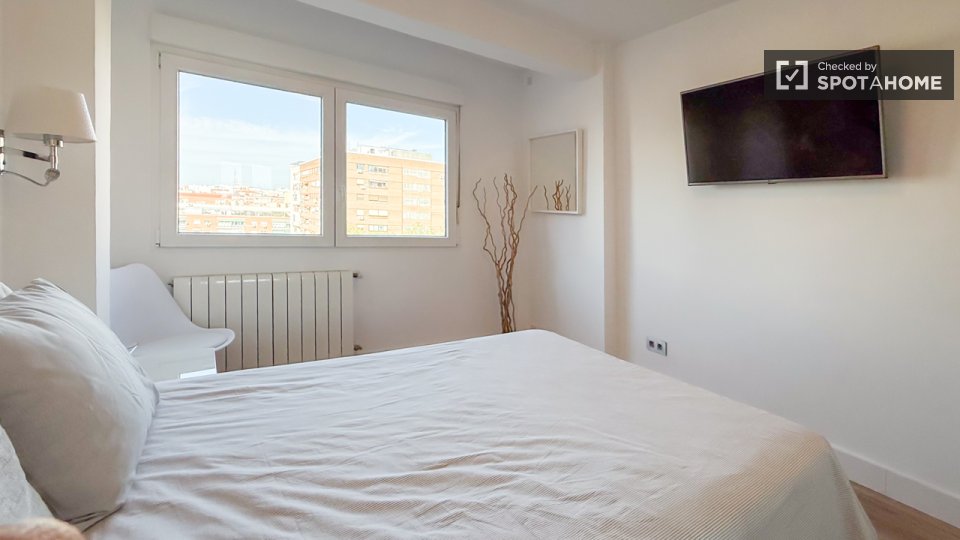 Apartment Madrid, 4 beds — photo 55