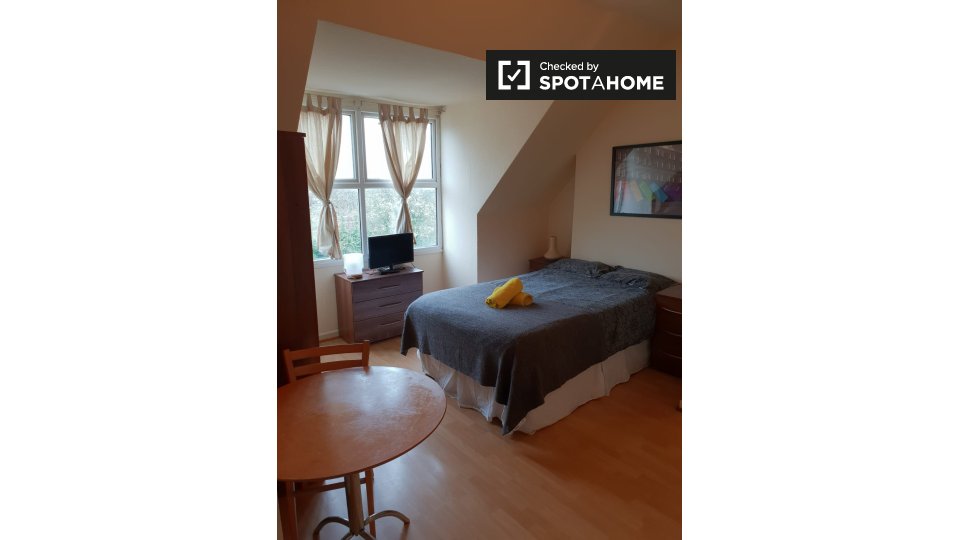 Studio for rent in Kilburn, London (ref 638161) Spotahome