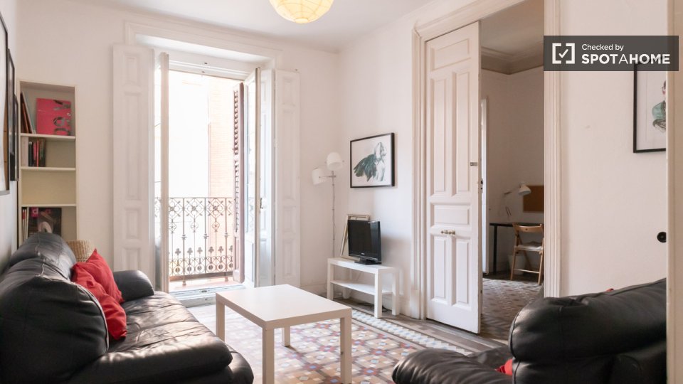 Double room Madrid, 10 beds, 220m² — photo 35