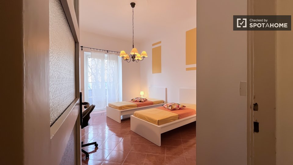 Double room Milan, 5 beds — photo 10