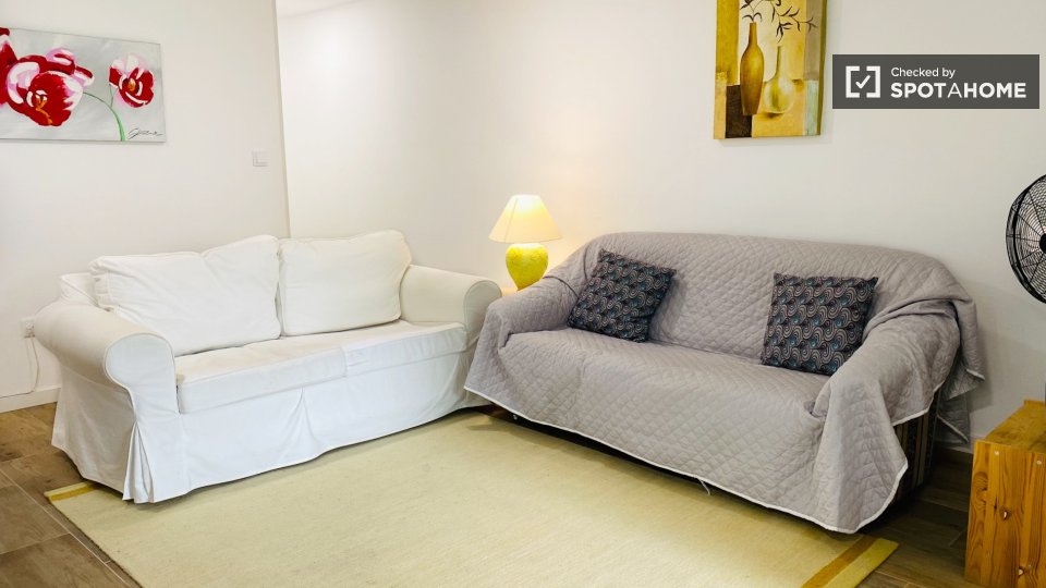 Apartment Lisbon, 1 bed — photo 13