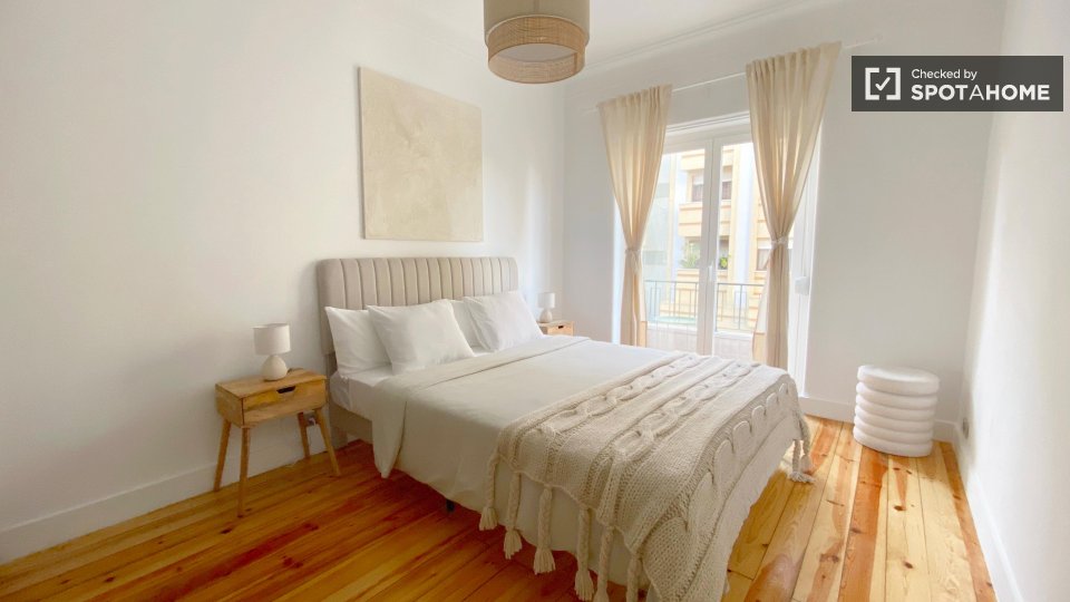 Apartment Lisbon, 2 beds — photo 22