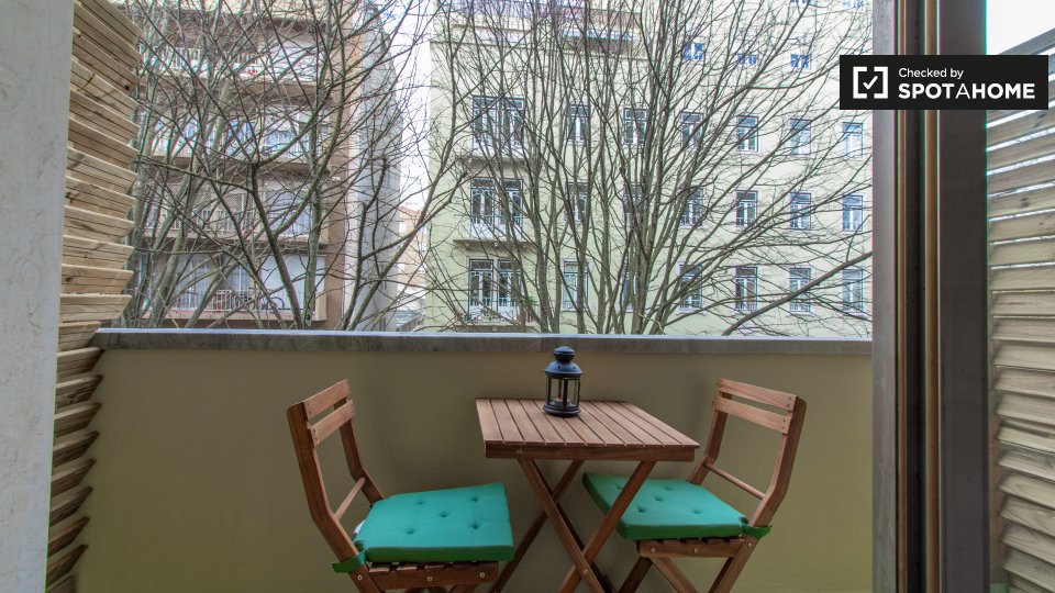 Double room Lisbon, 9 beds, 160m² — photo 18