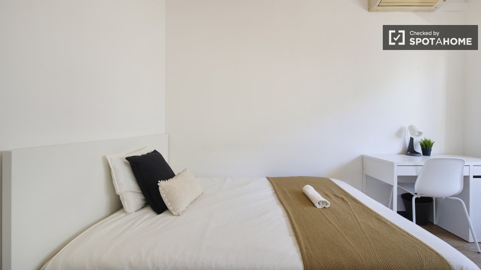Double room Lisbon, 9 beds — photo 2