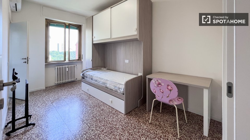 Double room Milan, 3 beds — photo 16