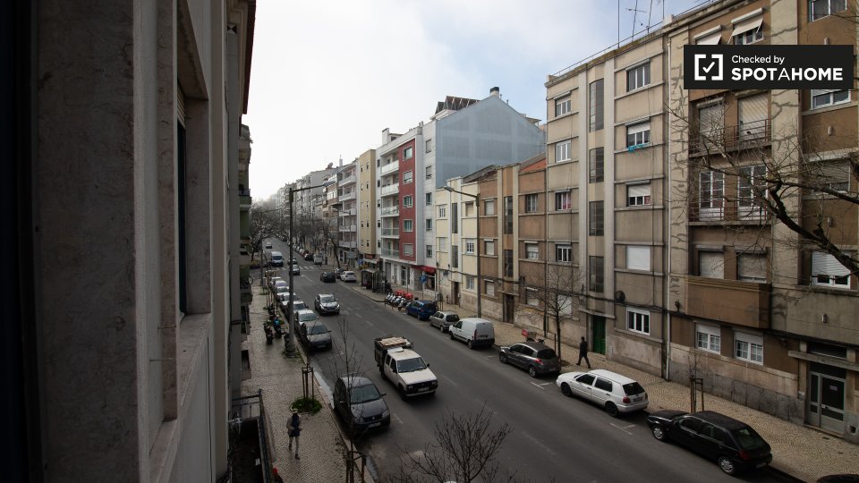 Double room Lisbon, 5 beds, 120m² — photo 18
