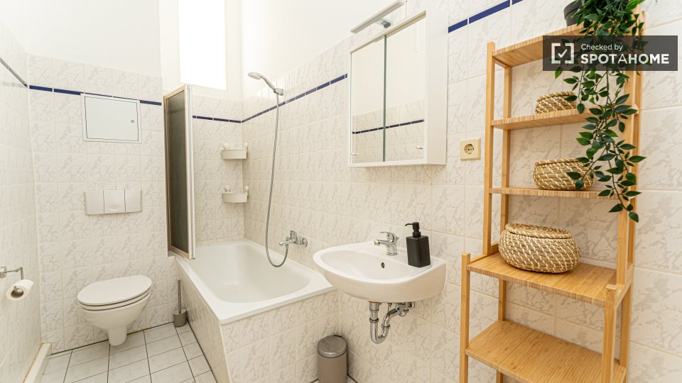 Double room Berlin, 4 beds, 65m² — photo 4