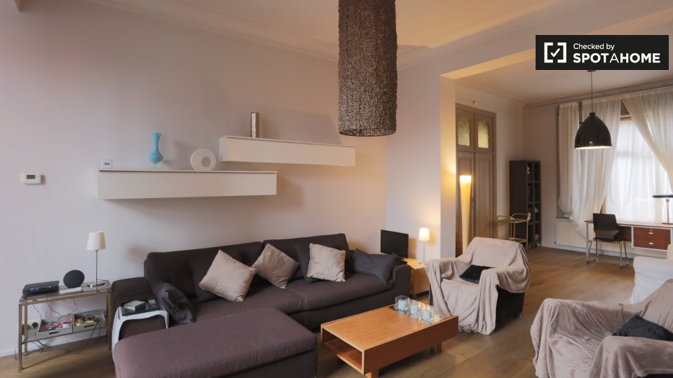 Apartment Brussels, 3 beds, 160m² — photo 1