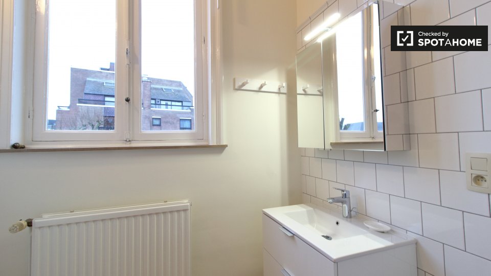 Double room Brussels, 11 beds, 750m² — photo 8