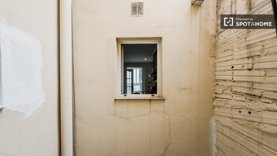 Apartment Barcelona, 3 beds, 67m² — photo 47