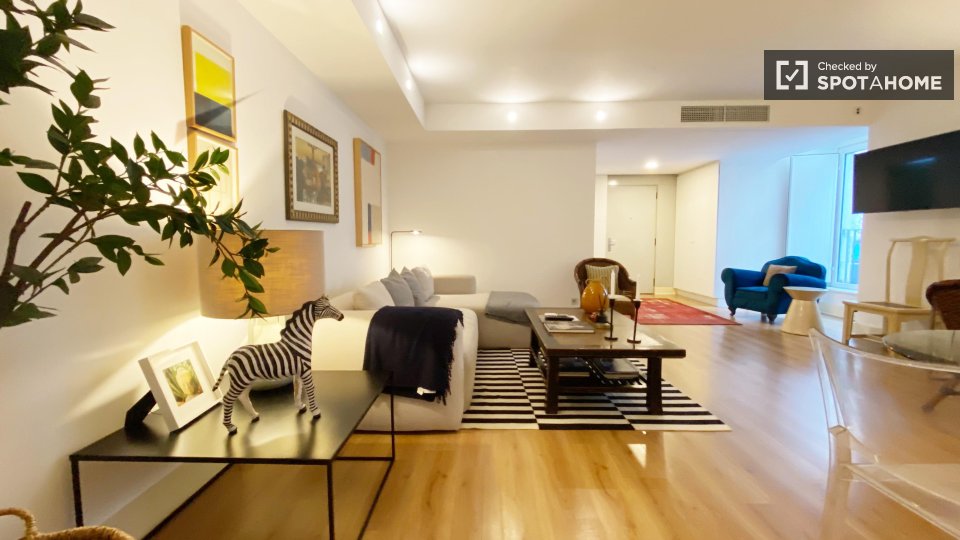 Apartment Lisbon, 1 bed, 82m² — photo 16