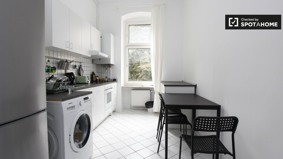 Apartment Berlin, 4 beds, 104m² — photo 10