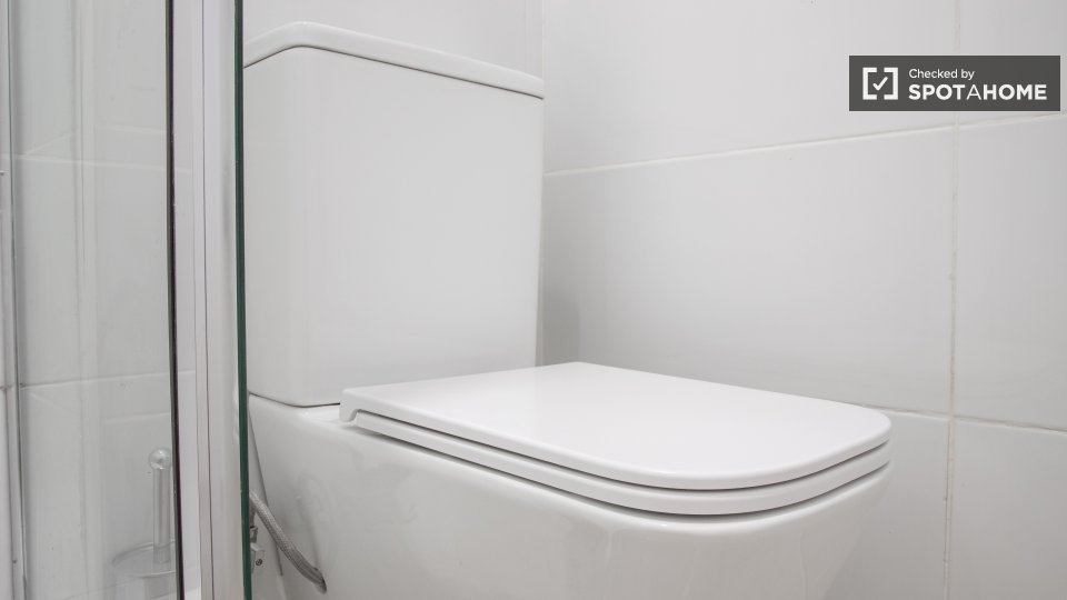 Double room Madrid, 4 beds — photo 1