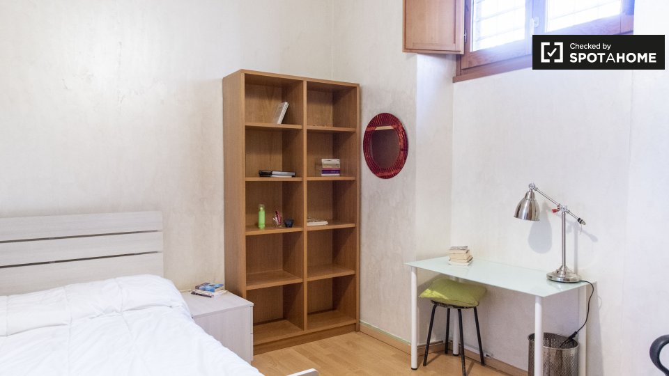 Double room Rome, 5 beds, 150m² — photo 1