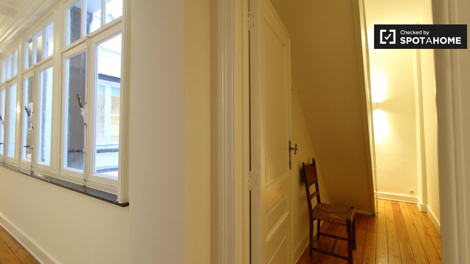 Double room Brussels, 11 beds, 750m² — photo 10