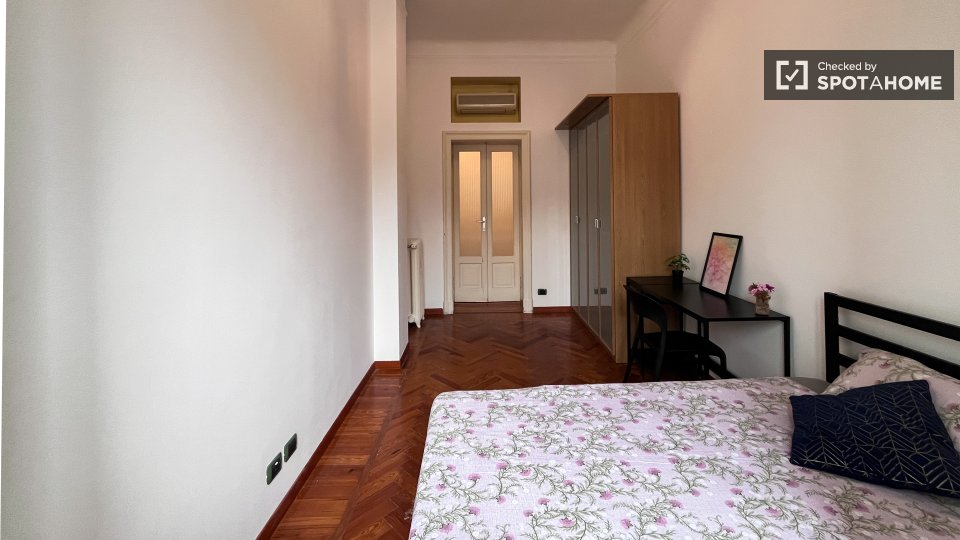 Double room Milan, 5 beds — photo 3
