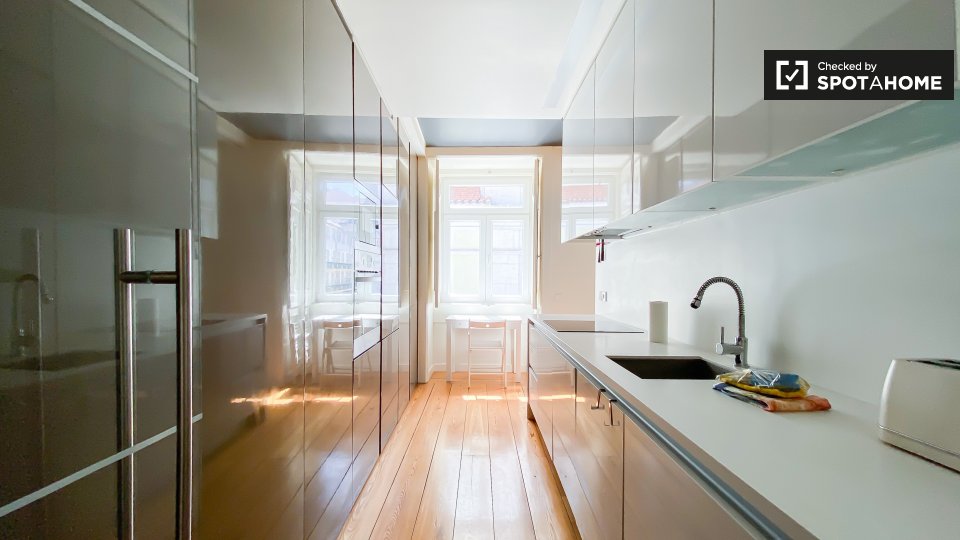 Apartment Lisbon, 2 beds — photo 8