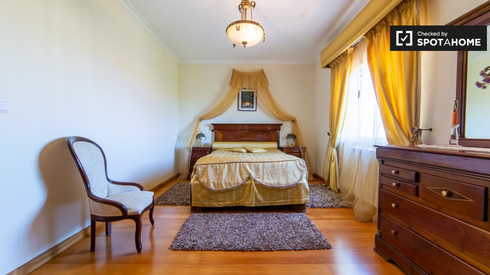 Double room Lisbon, 9 beds — photo 2