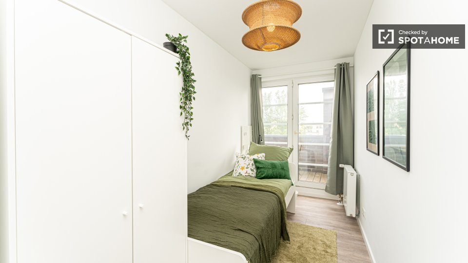 Double room Berlin, 4 beds, 60m² — photo 7
