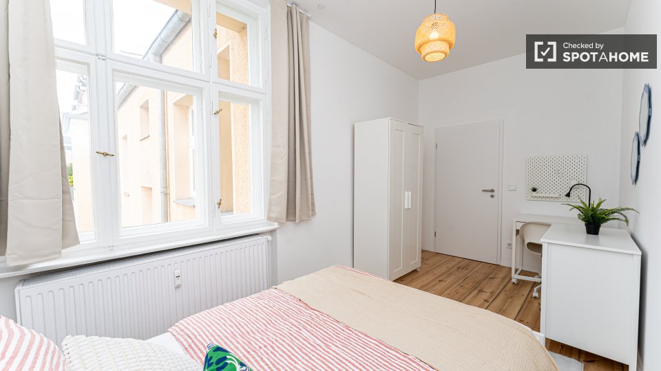 Double room Berlin, 5 beds, 79m² — photo 5